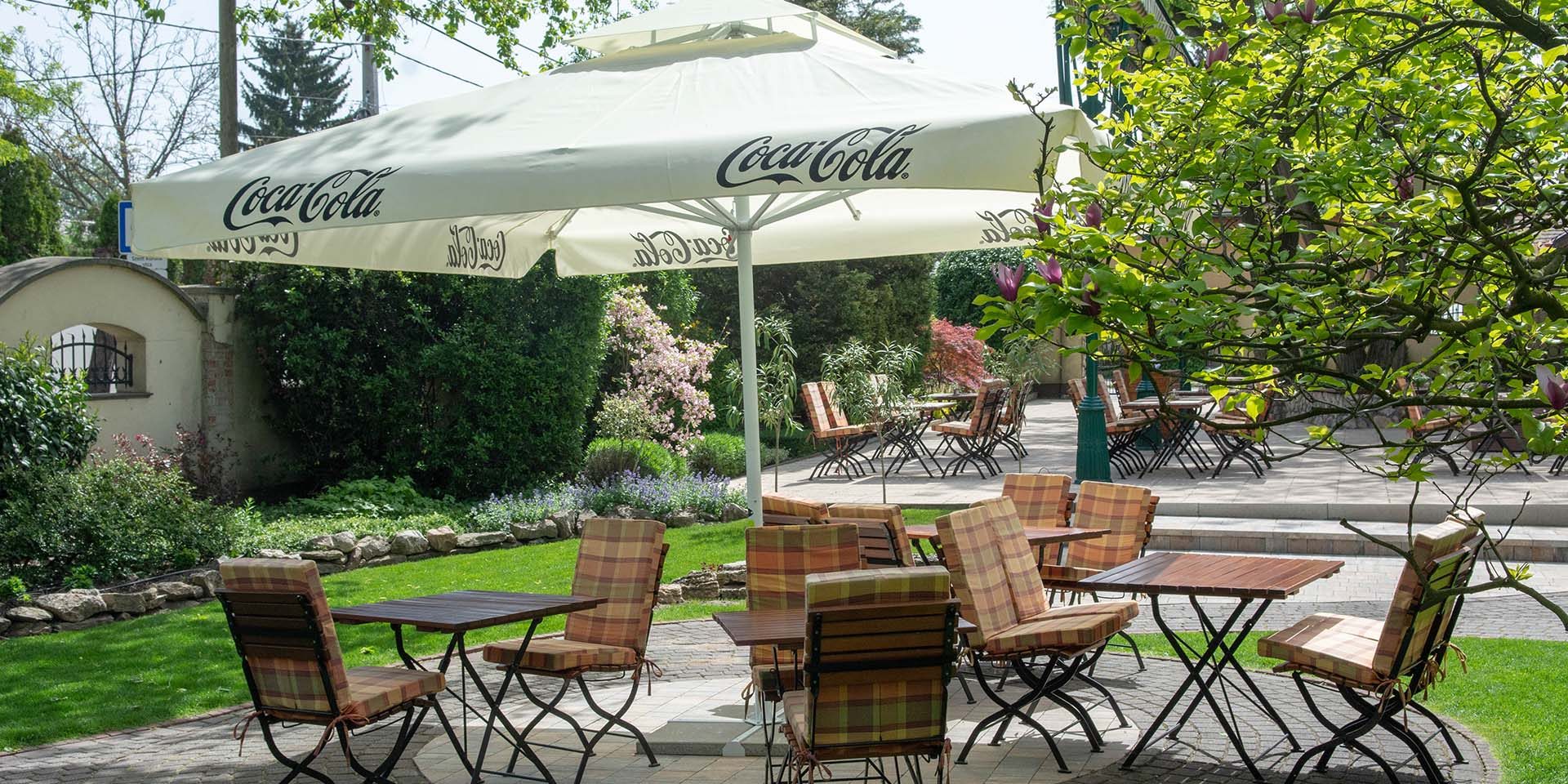 Koronakert Cukrászda